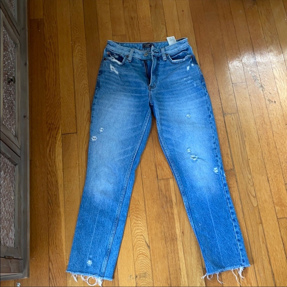 Abercrombie and fitch mom jeans